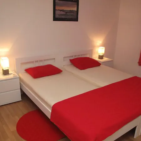 Illy Centre Apartament Szybenik