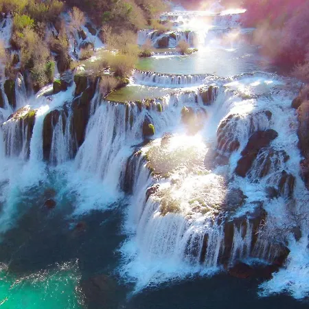 Illy Centre Szybenik